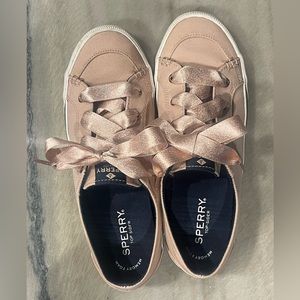 Sperry Top Sider Size 8.5. Blush pink.